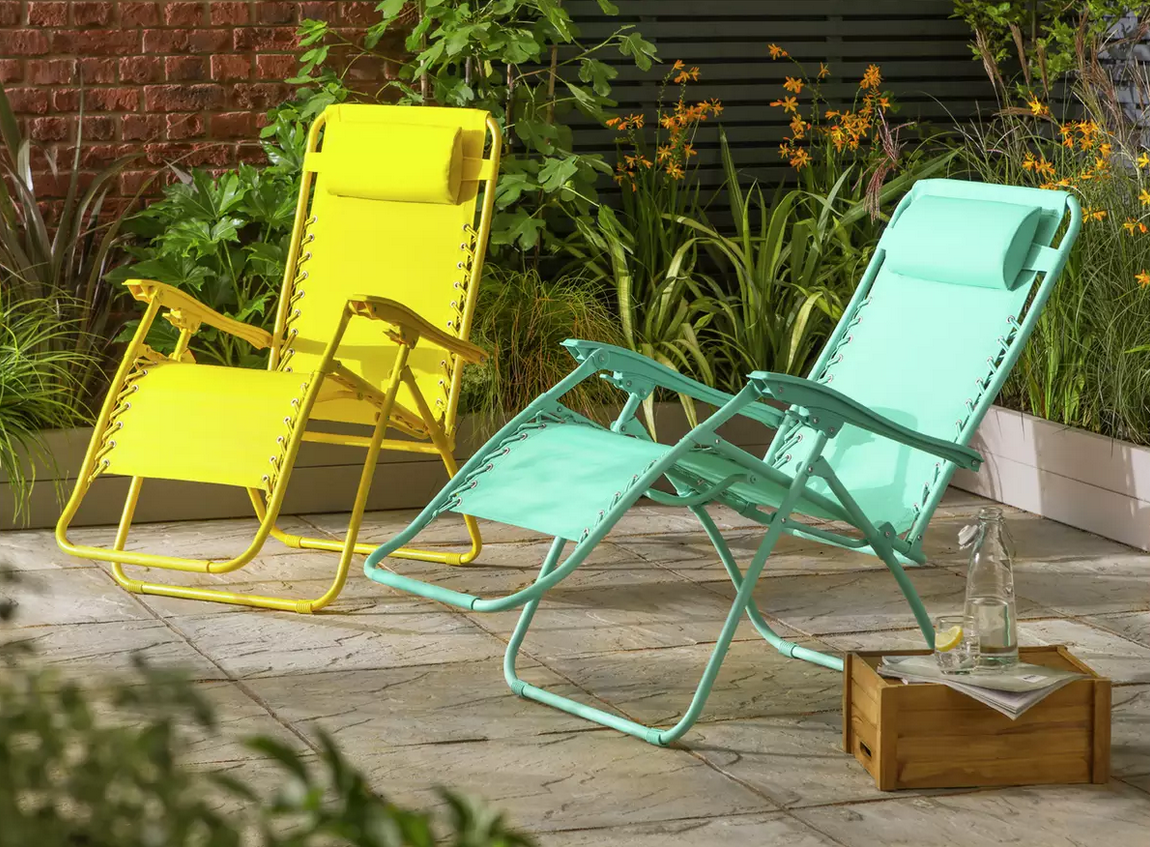 Green 2025 sun loungers