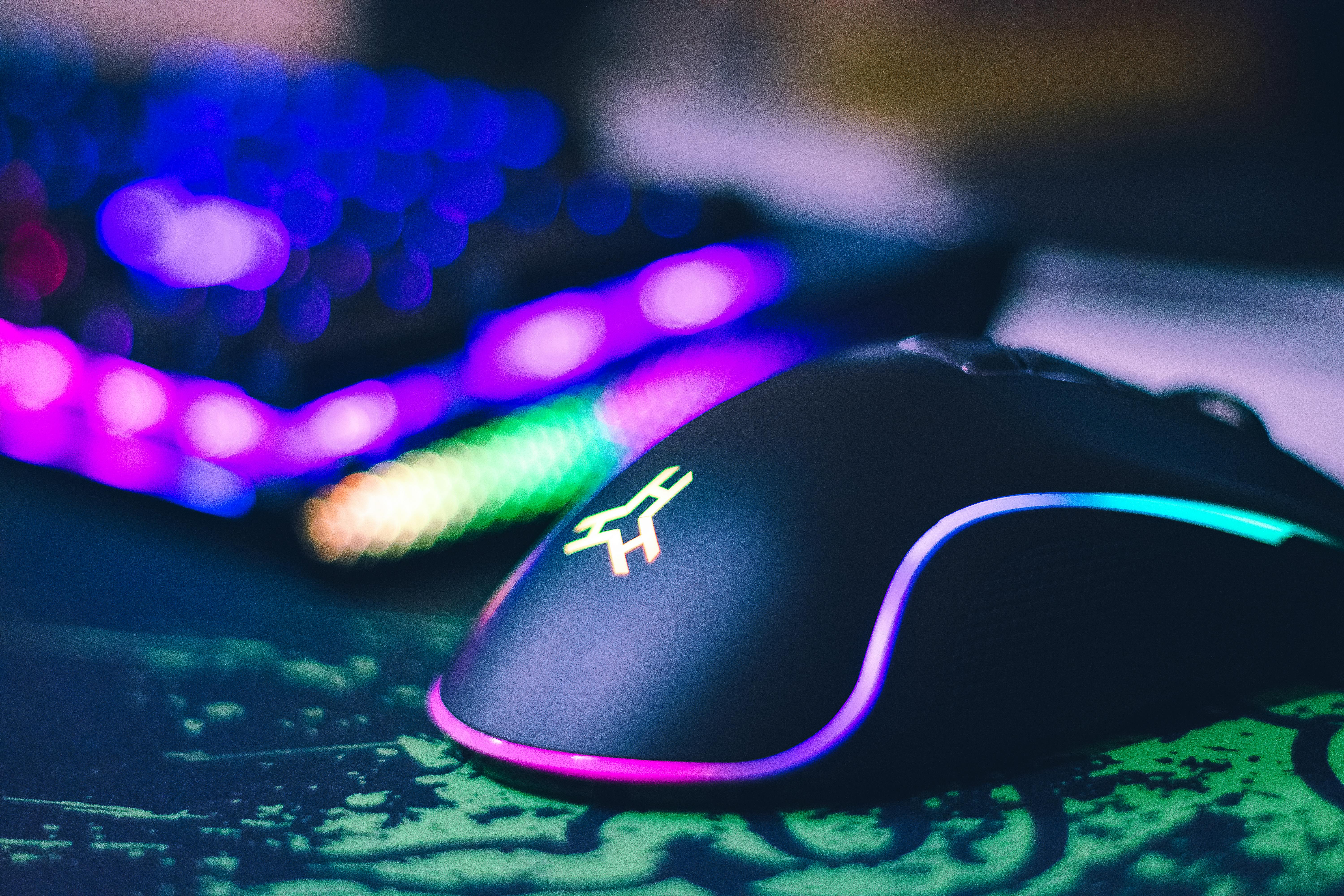 Gaming Mouse vs Regular Mouse: Which One is Right for You? 