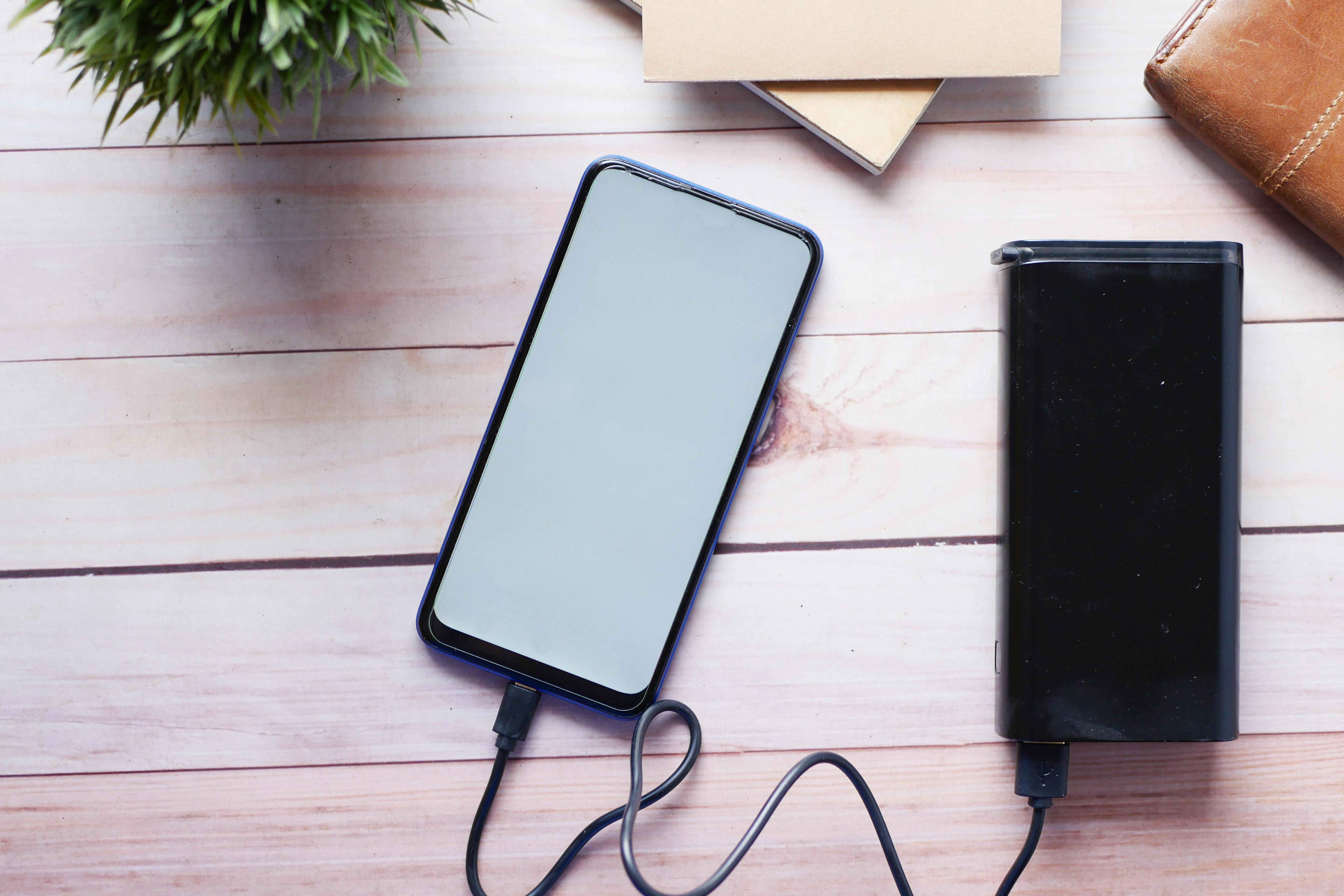 Choosing the Right Power Bank: What the Specs Mean and How to Pick One 