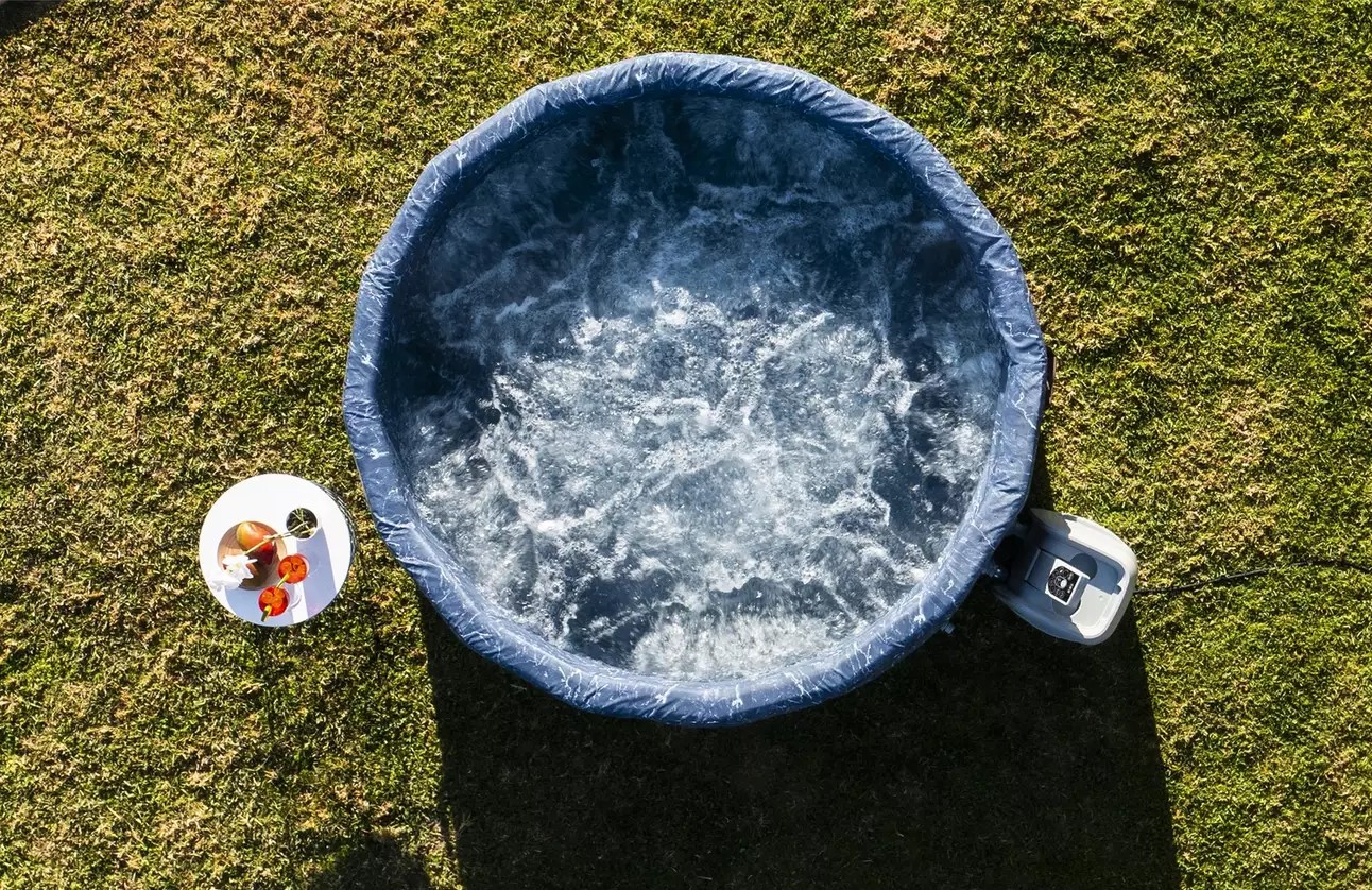 Managing Hot Tub Running Costs: 4 Ways to Save
