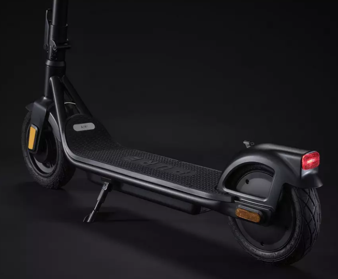 Electric Bikes and Electric Scooters: Safe Setup and Riding 