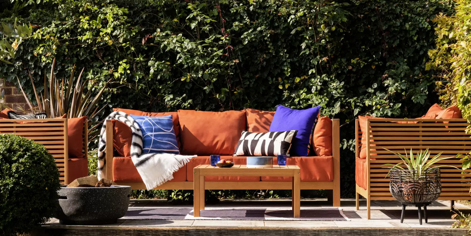 Protecting your garden furniture